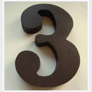"3" dřevěné domovní číslo v.10 cm