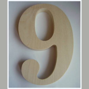 "9" dřevěné domovní číslo v.18 cm
